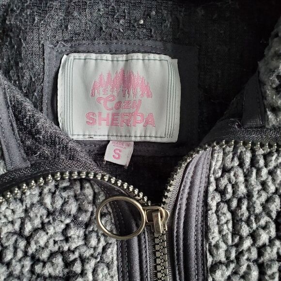 Cozy Sherpa Gray Sherpa Zip Pullover Small - Picture 3 of 6